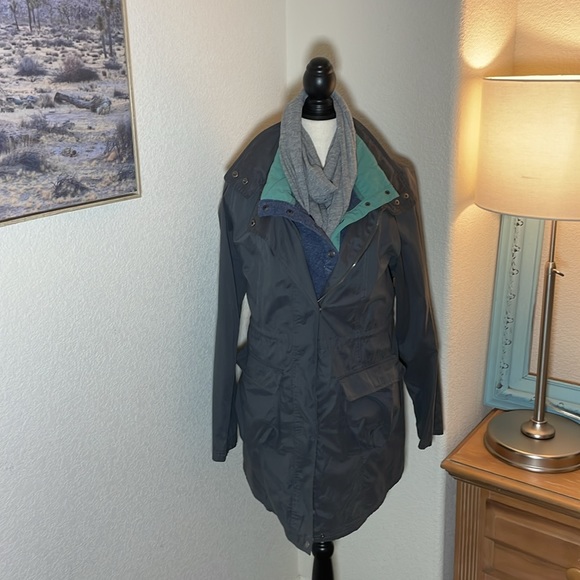 Natural Reflections Pullover - Picture 2 of 10